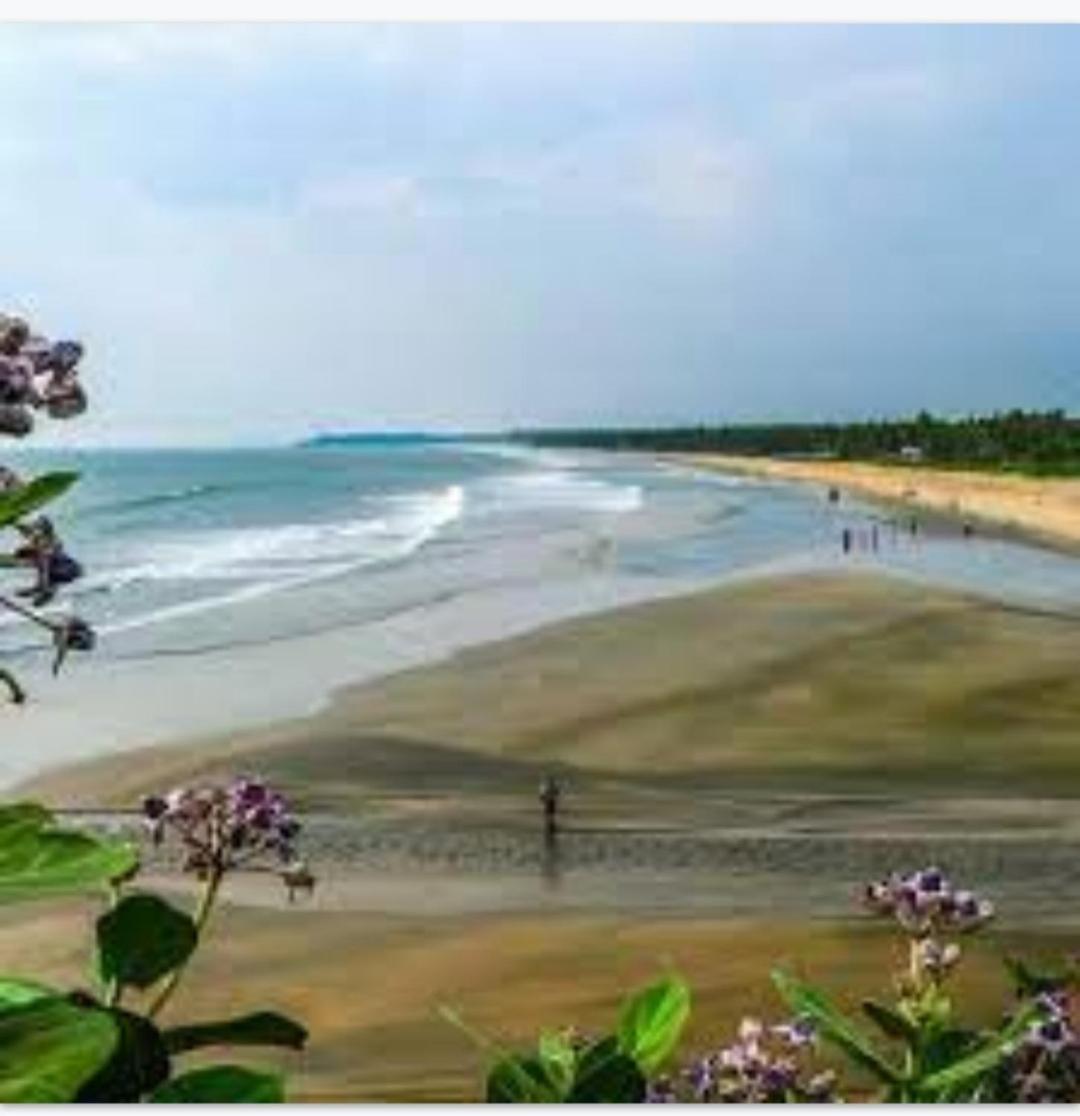 Urban Rose Homestay كانور المظهر الخارجي الصورة
